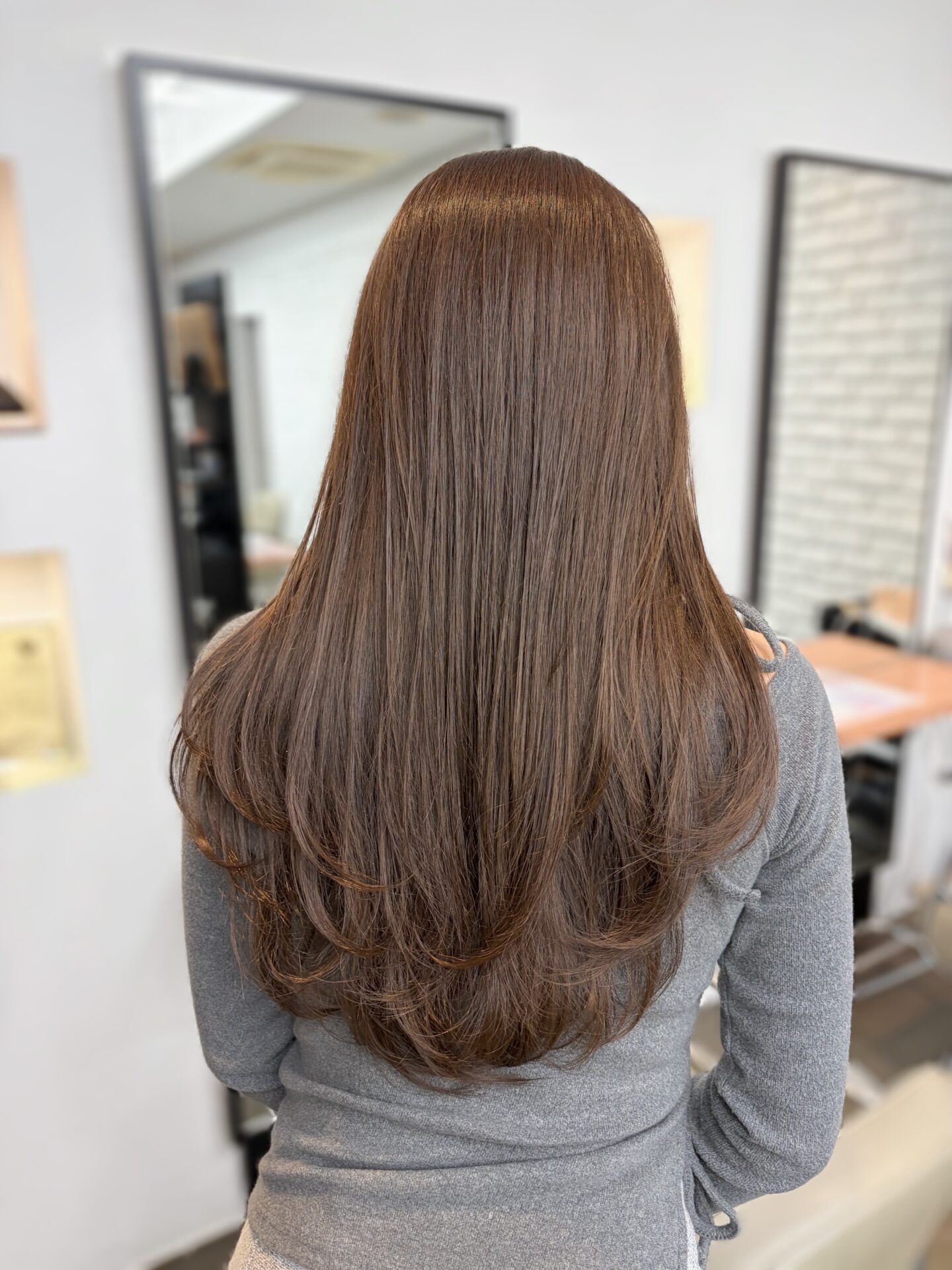 ミルクライムベージュと巻ける縮毛矯正