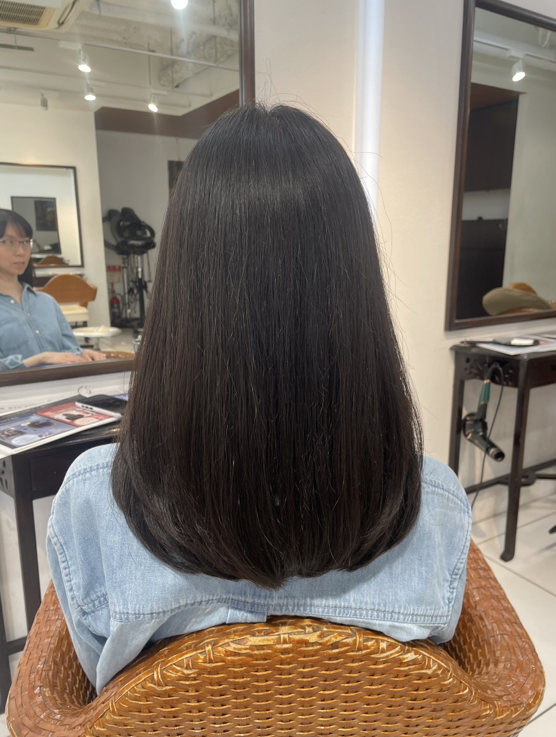 【DIFINO赤坂 重久】スキバサミとスキバサミを使わないカットの違い