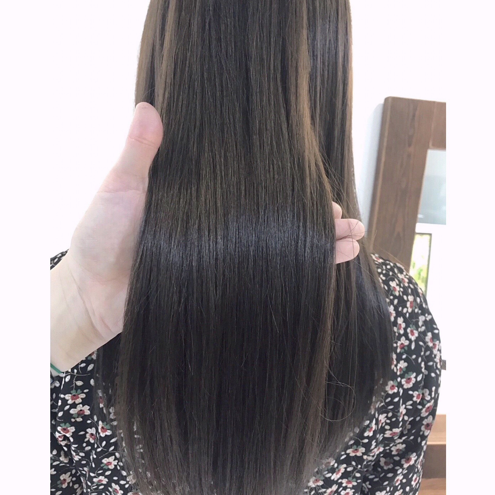 ダメージレスカラーって？根元から毛先までツヤサラヘアに♪(^^)