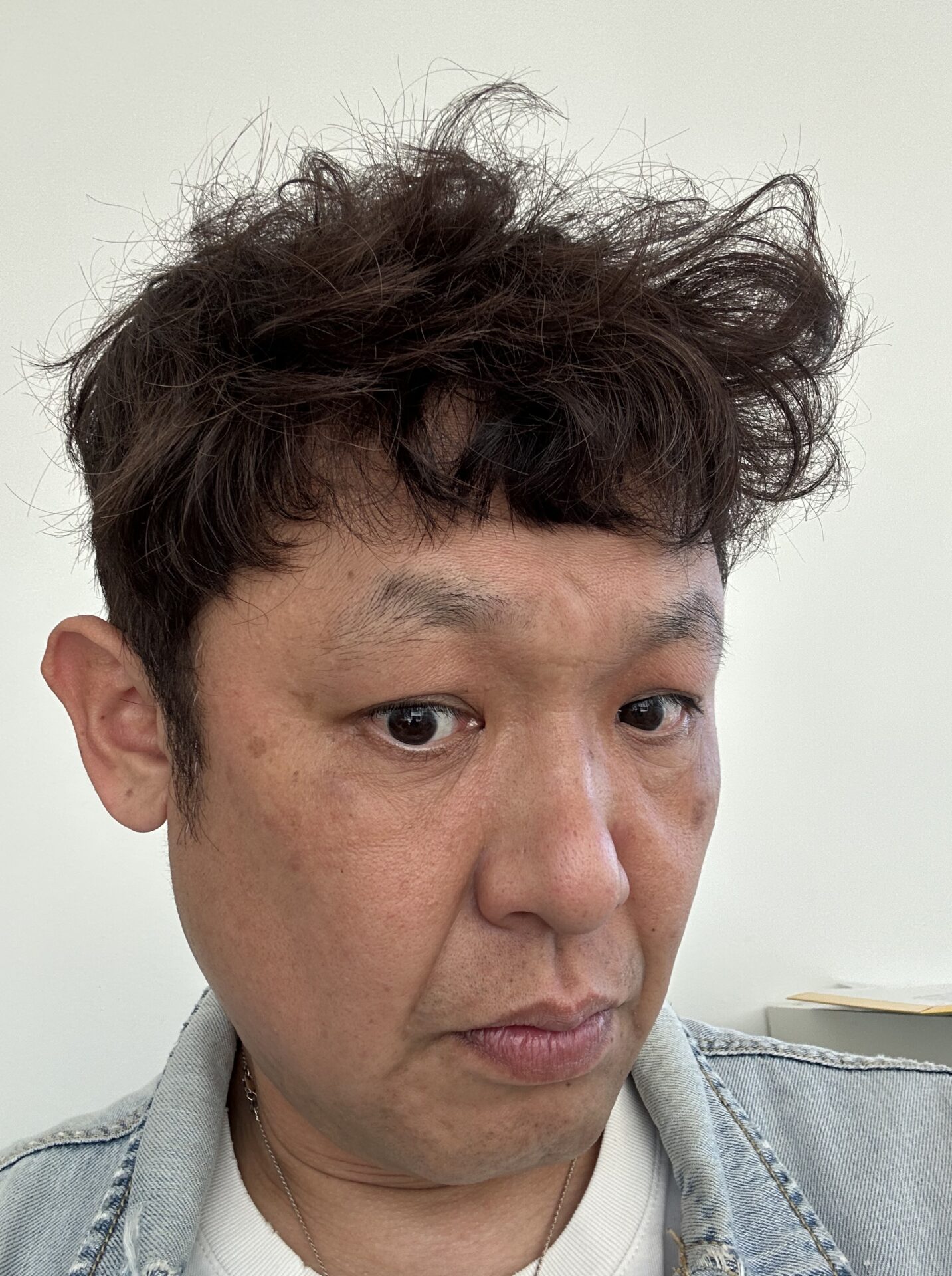 前髪切りすぎました。